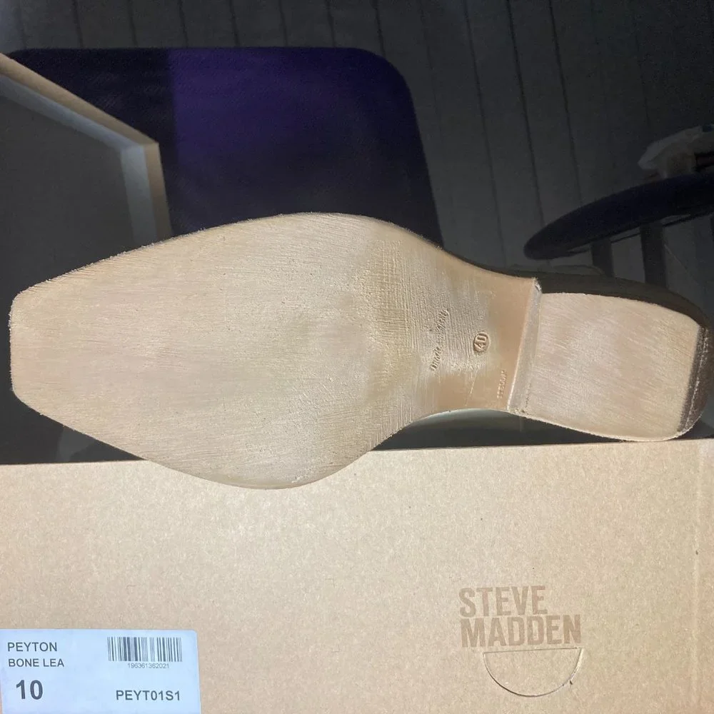 Women's PEYTON Western Inspired Boot - Steve Madden - Picture 2 of 4